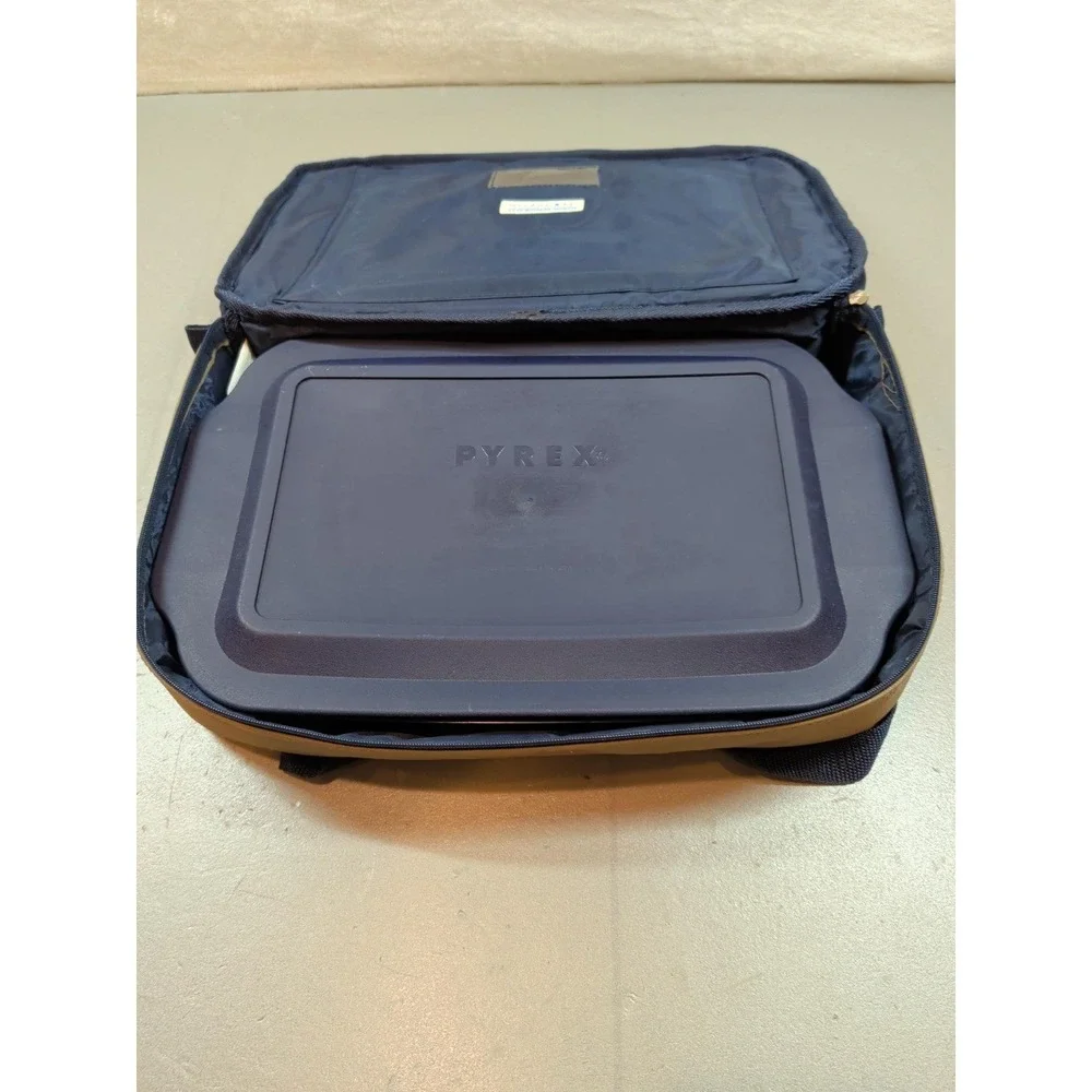 Pyrex Portables Microcore Hot Cold Thermal Casserole Carrier Set 3QT Glass Dish